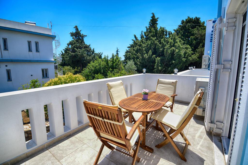 Апартаменты Peskesi Ikaria Айос-Кирикос Экстерьер фото