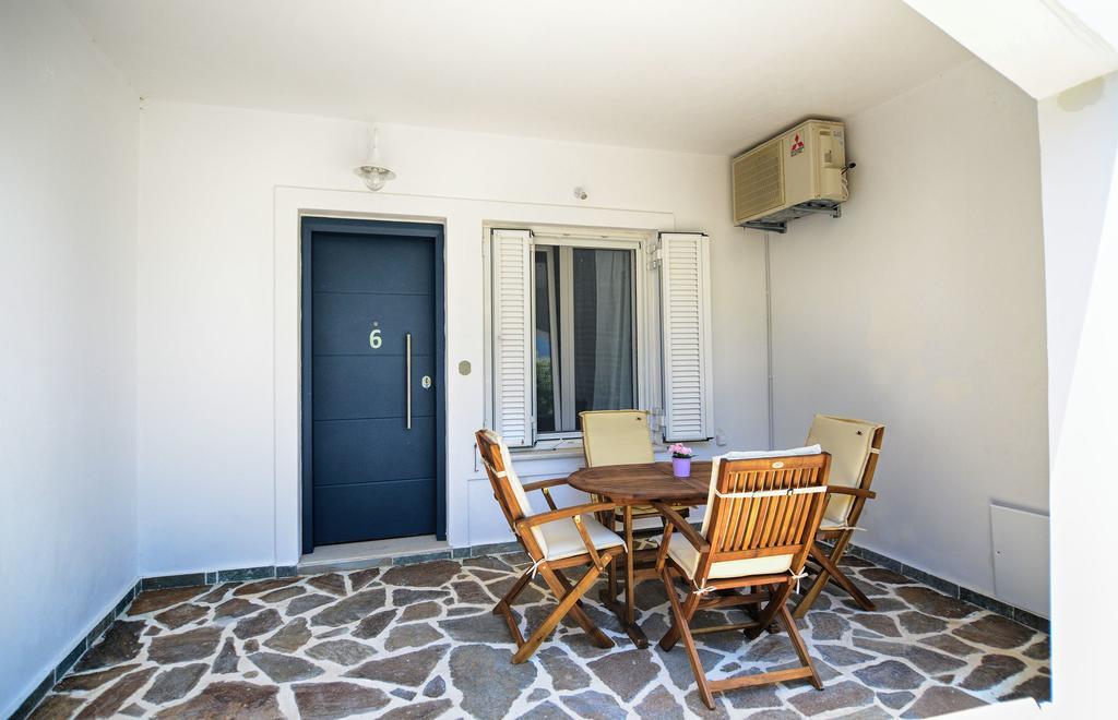 Апартаменты Peskesi Ikaria Айос-Кирикос Экстерьер фото
