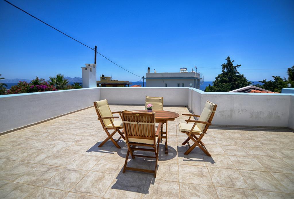 Апартаменты Peskesi Ikaria Айос-Кирикос Экстерьер фото